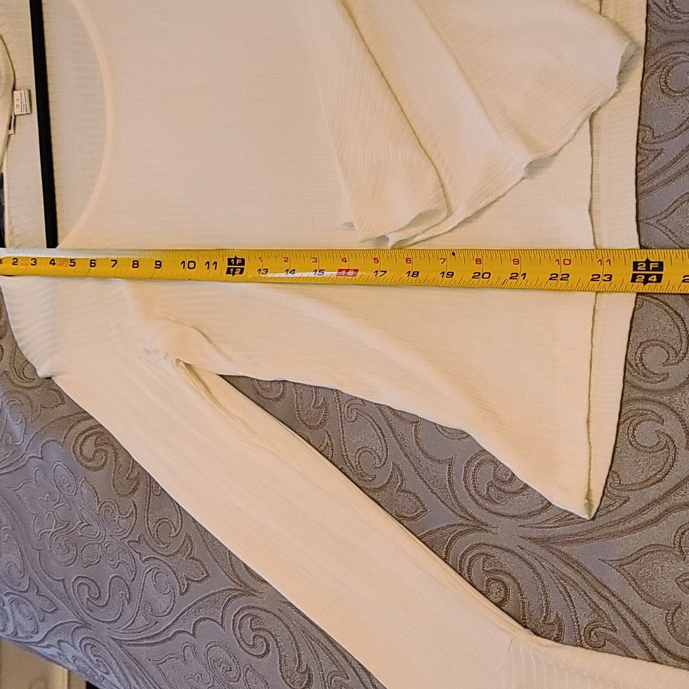 Top Size Large - Picture 4 of 6